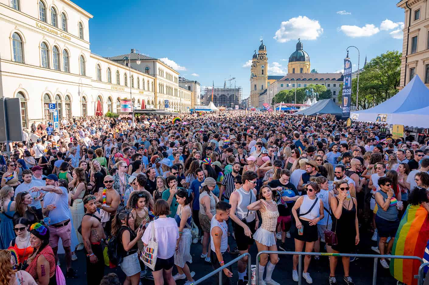 CSD 2026: Pride startet am Freitag! 7 PartyMeile beim CSD 2025. Foto Bethel Fath