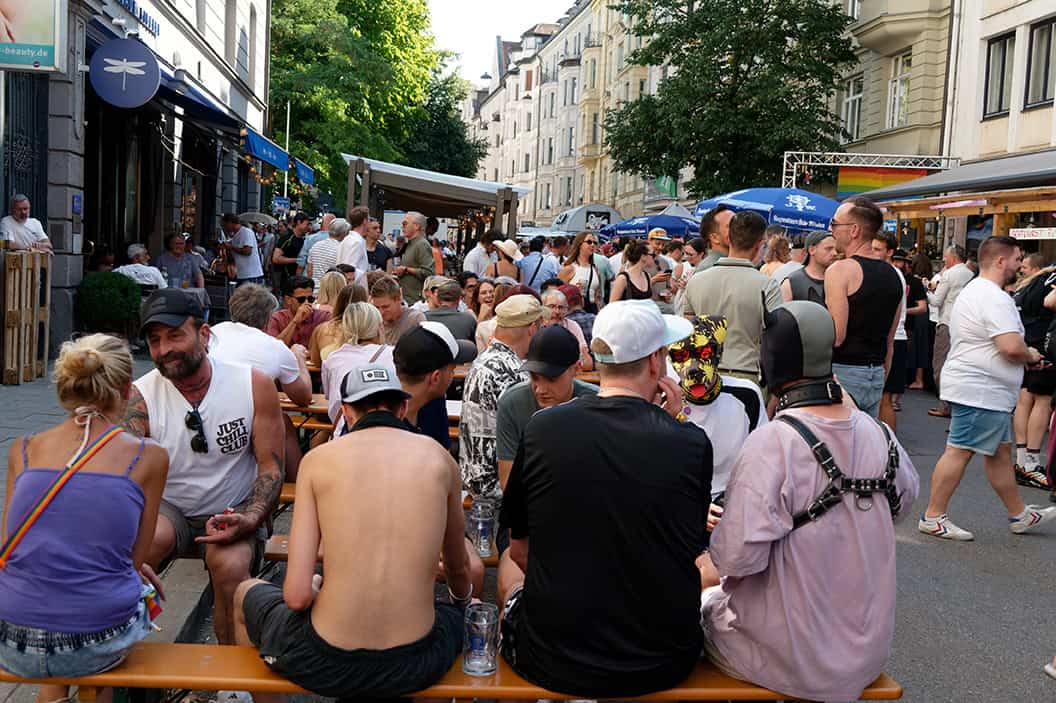 Alle Fotos: Das war das Hans-Sachs-Straßenfest 2026! 3 HSSF 2026 Die Crowd Foto Ivan